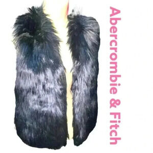 Abercrombie & Fitch Faux Fur Vest